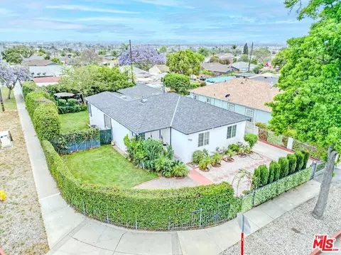 1002 W 131st St, Gardena, CA 90247