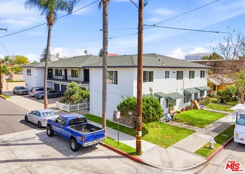 1027 N Parton St, Santa Ana, CA 92701