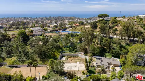 1303 Marinette Rd, Pacific Palisades, CA 90272