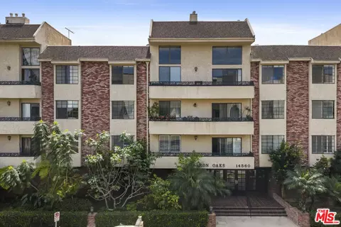 14560 Benefit St #206, Sherman Oaks, CA 91403