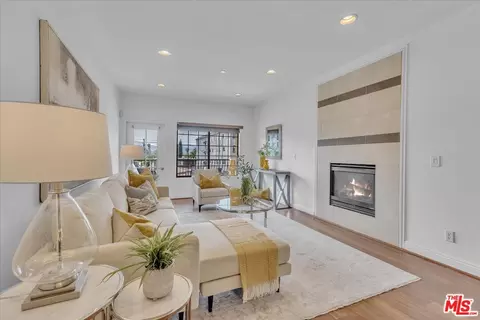 4805 Bellflower Ave #203, North Hollywood, CA 91601