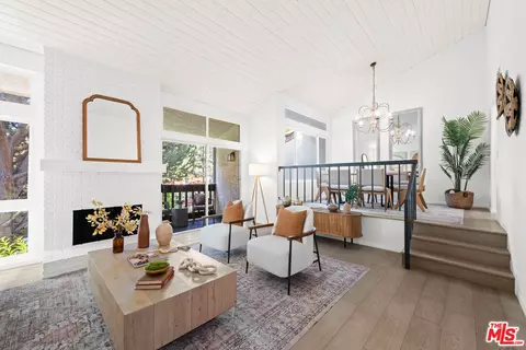 17243 Palisades Cir, Pacific Palisades, CA 90272