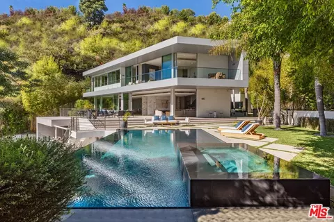 1895 Rising Glen Rd, West Hollywood, CA 90069
