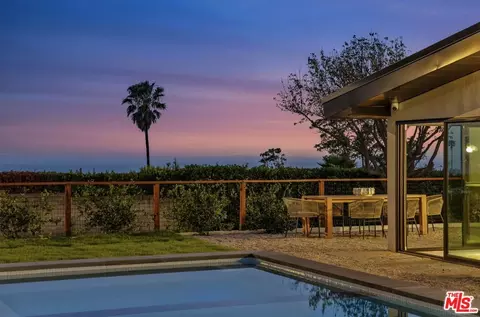 3748 Seahorn Dr, Malibu, CA 90265
