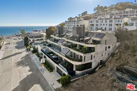17351 W Sunset Blvd #3C, Pacific Palisades, CA 90272