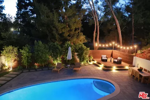 11801 Susan Dr, Granada Hills, CA 91344