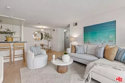 222 S Central Ave #107, Los Angeles, CA 90012