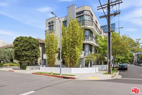 11321 Missouri Ave #203, Los Angeles, CA 90025