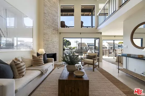 Living - 4555 Falkirk Bay Bay, Oxnard, CA 93035 photo 1 of 6