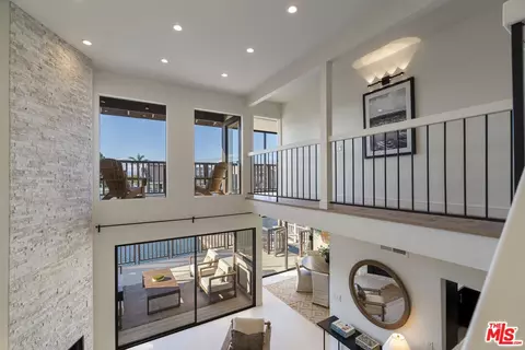 Entry Way - 4555 Falkirk Bay Bay, Oxnard, CA 93035 photo 1 of 3