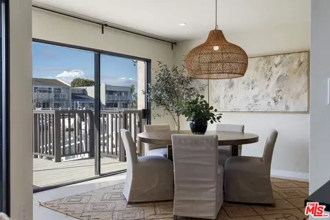Dining - 4555 Falkirk Bay Bay, Oxnard, CA 93035 photo 2 of 3