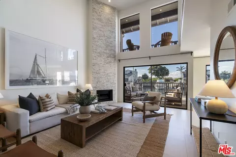 Living - 4555 Falkirk Bay Bay, Oxnard, CA 93035 photo 6 of 6