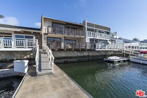 Exterior - 4555 Falkirk Bay Bay, Oxnard, CA 93035 photo 4 of 6