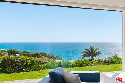 6817 Seawatch Ln, Malibu, CA 90265