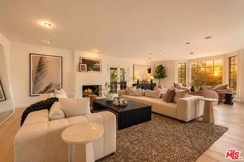 9315 Beverly Crest Dr, Beverly Hills, CA 90210