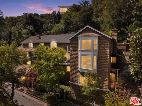 9315 Beverly Crest Dr, Beverly Hills, CA 90210
