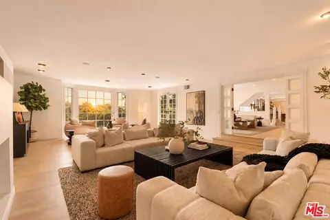 9315 Beverly Crest Dr, Beverly Hills, CA 90210