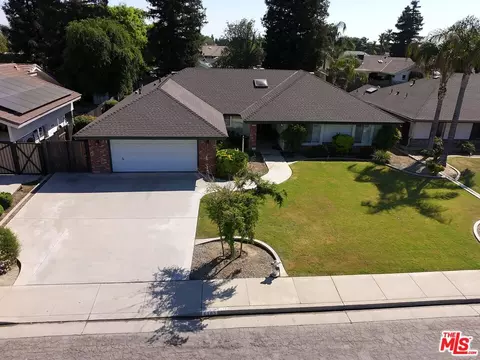 6105 Westlake Dr, Bakersfield, CA 93308