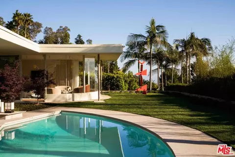 1865 Loma Vista Dr, Beverly Hills, CA 90210