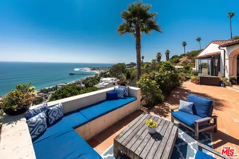 Undisclosed, Malibu, CA 90265