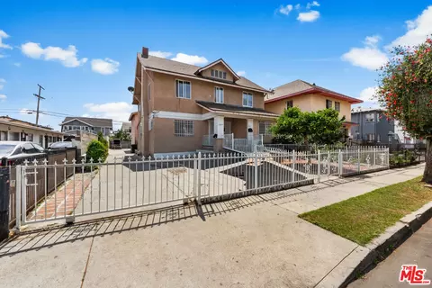 602 W 40th Pl, Los Angeles, CA 90037