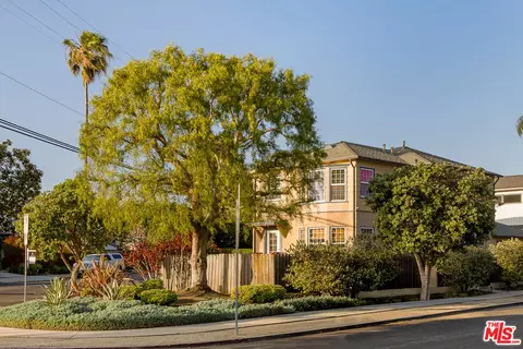 1121 Grant Ave, Venice, CA 90291