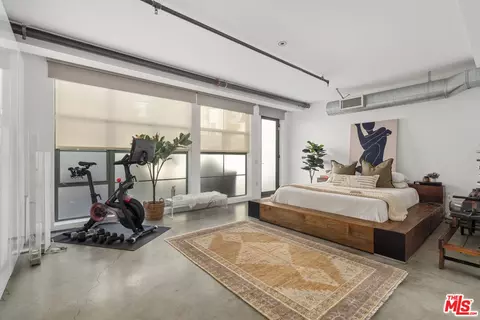 1046 Princeton Dr #105, Marina Del Rey, CA 90292