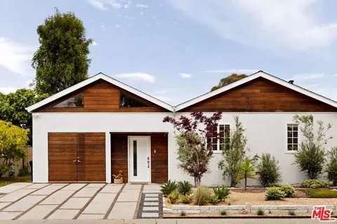 7622 Goddard Ave, Los Angeles, CA 90045