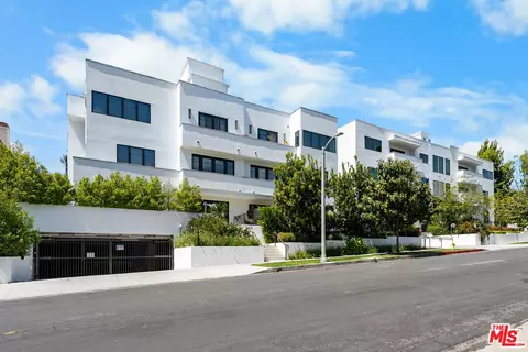 853 S Lucerne Blvd #202, Los Angeles, CA 90005