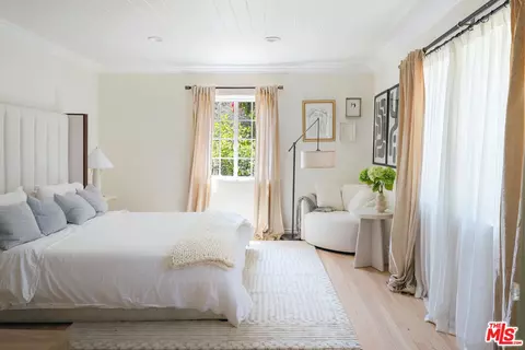 Bedroom - 690 Westgate St, Pasadena, CA 91103 photo 1 of 4