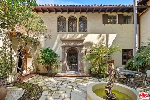 200 Fern Dr, Pasadena, CA 91105