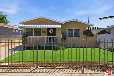 1232 W 74th St, Los Angeles, CA 90044