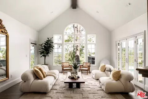 12917 Galewood St, Studio City, CA 91604