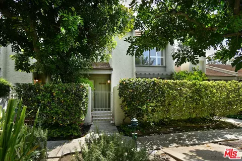 11738 Moorpark St #E, Studio City, CA 91604