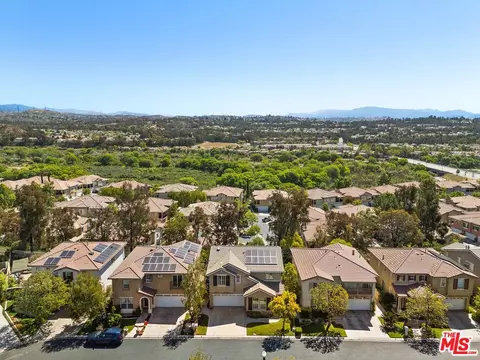 27964 Periwinkle Ln, Valencia, CA 91354