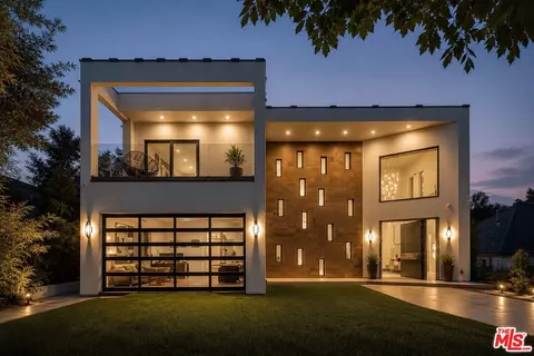 12443 W Sunset Blvd, Los Angeles, CA 90049