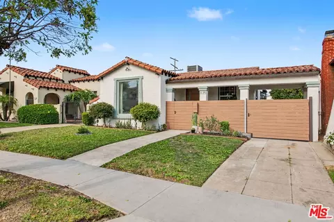 1135 W 81st Pl, Los Angeles, CA 90044