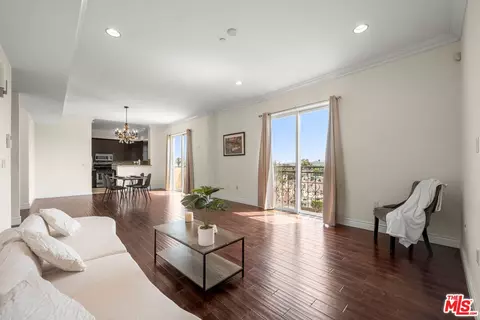 9049 Alcott St #401, Los Angeles, CA 90035