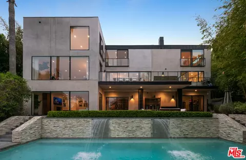 1552 Bel Air Rd, Los Angeles, CA 90077