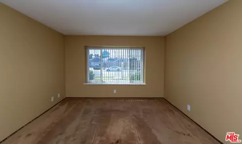 Living - 1956 Leven Ave, Camarillo, CA 93010 photo 5 of 7