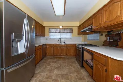 Kitchen - 1956 Leven Ave, Camarillo, CA 93010 photo 1 of 9