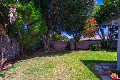 Exterior - 1956 Leven Ave, Camarillo, CA 93010 photo 3 of 15