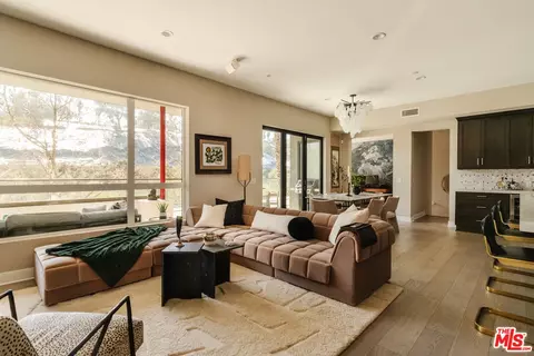 12765 Bluff Creek Dr #1, Playa Vista, CA 90094