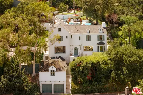 3001 Passmore Dr, Los Angeles, CA 90068