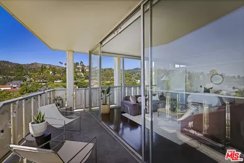 4455 Los Feliz Blvd #708, Los Angeles, CA 90027