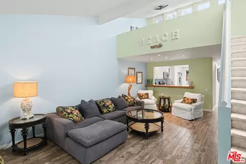 19525 Starfish Ln, Huntington Beach, CA 92648