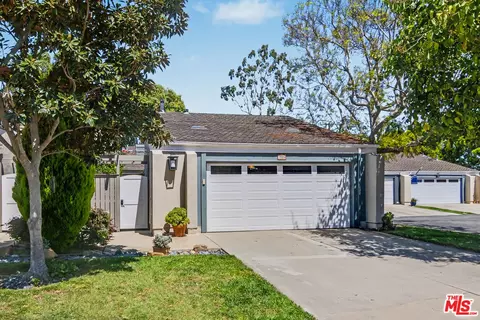 19525 Starfish Ln, Huntington Beach, CA 92648