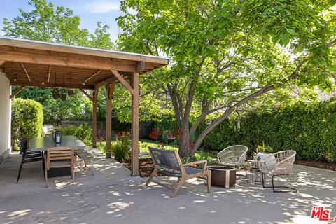 5624 Stratford Rd, Los Angeles, CA 90042