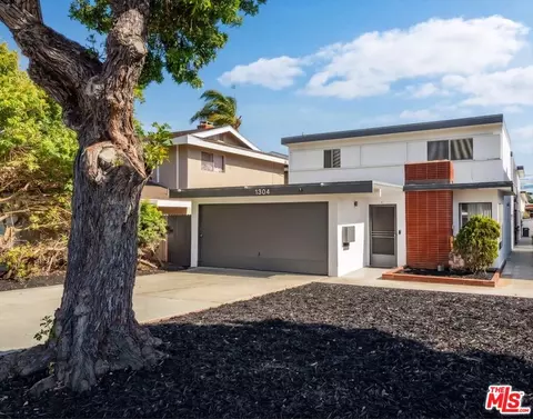 1304 Amethyst St, Redondo Beach, CA 90277