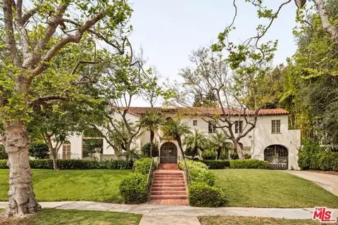 217 S Hudson Ave, Los Angeles, CA 90004